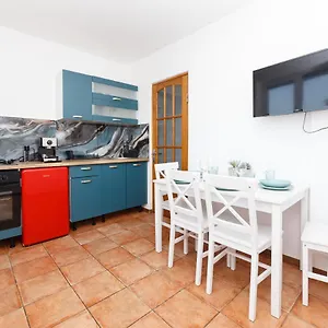 https://color-ap-calea-victoriei-12c.bucharesthotelsnow.com